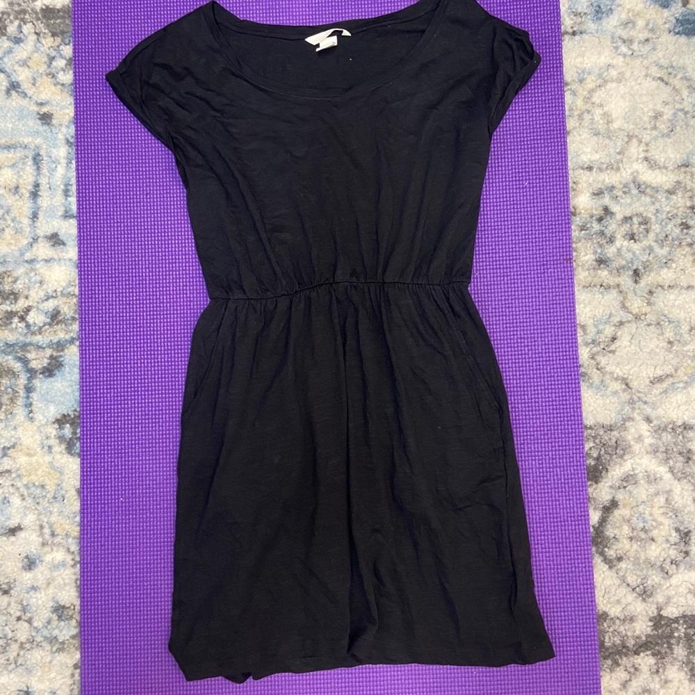 Basic loose black dress